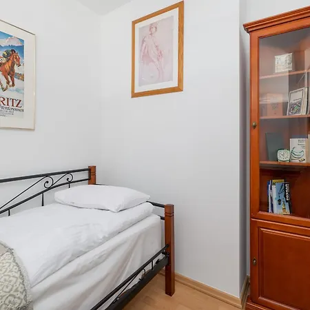 One Bedroom With Balcony In By Renters