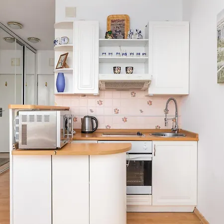 One Bedroom With Balcony In By Renters Апартаменты Познань