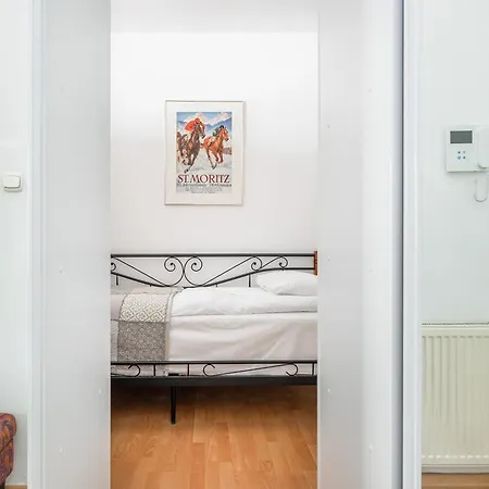 One Bedroom With Balcony In By Renters *