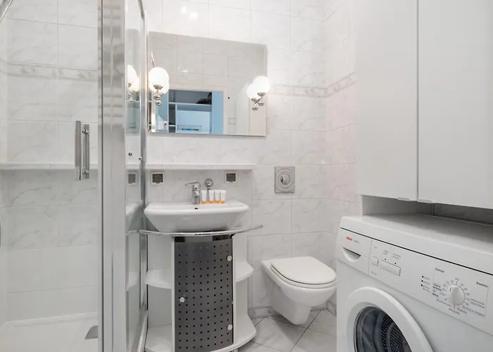 One Bedroom With Balcony In By Renters アパート *