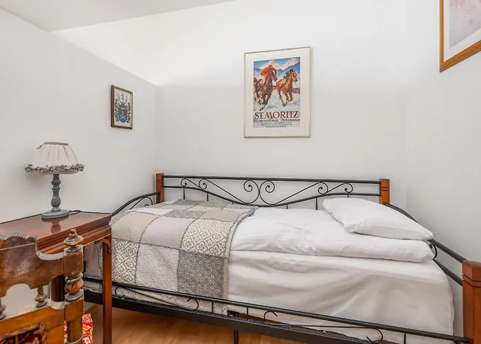 One Bedroom With Balcony In By Renters *