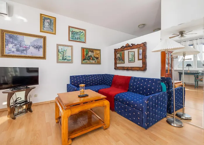 One Bedroom With Balcony In By Renters