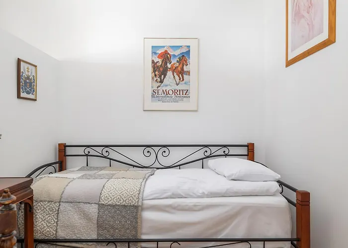 アパート One Bedroom With Balcony In By Renters